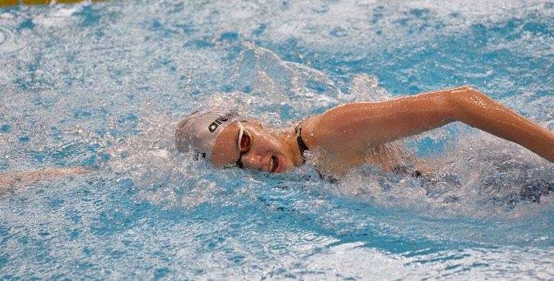 Ana Dascăl înoată la Campionatul Balcanic
