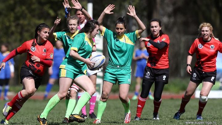 Gruparea de rugby feminin joacă în Cupa României