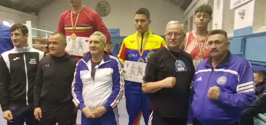 Argint și bronz la Campionatul Național de Box